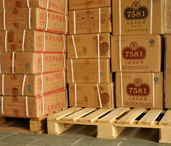 茶叶加工厂使用手动液压搬运车的好处